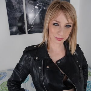 Alisia - VR Porn Model