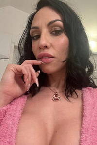 Giulia Diamond - VR Porn Model