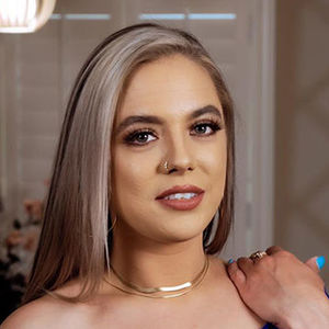 Lana Analise - VR Porn Model