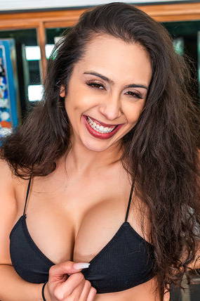 Lilly Hall - VR Porn Model