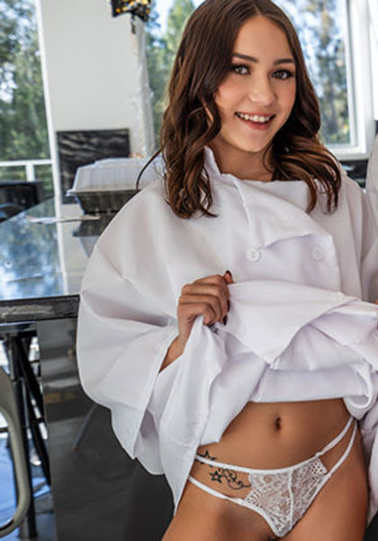 Mia River - VR Porn Model