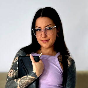 Morea Black