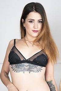 Valentina Lapiedra - VR Porn Model