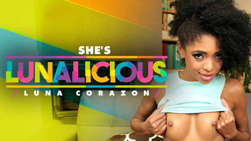 She's Lunalicious - VR Porn Video